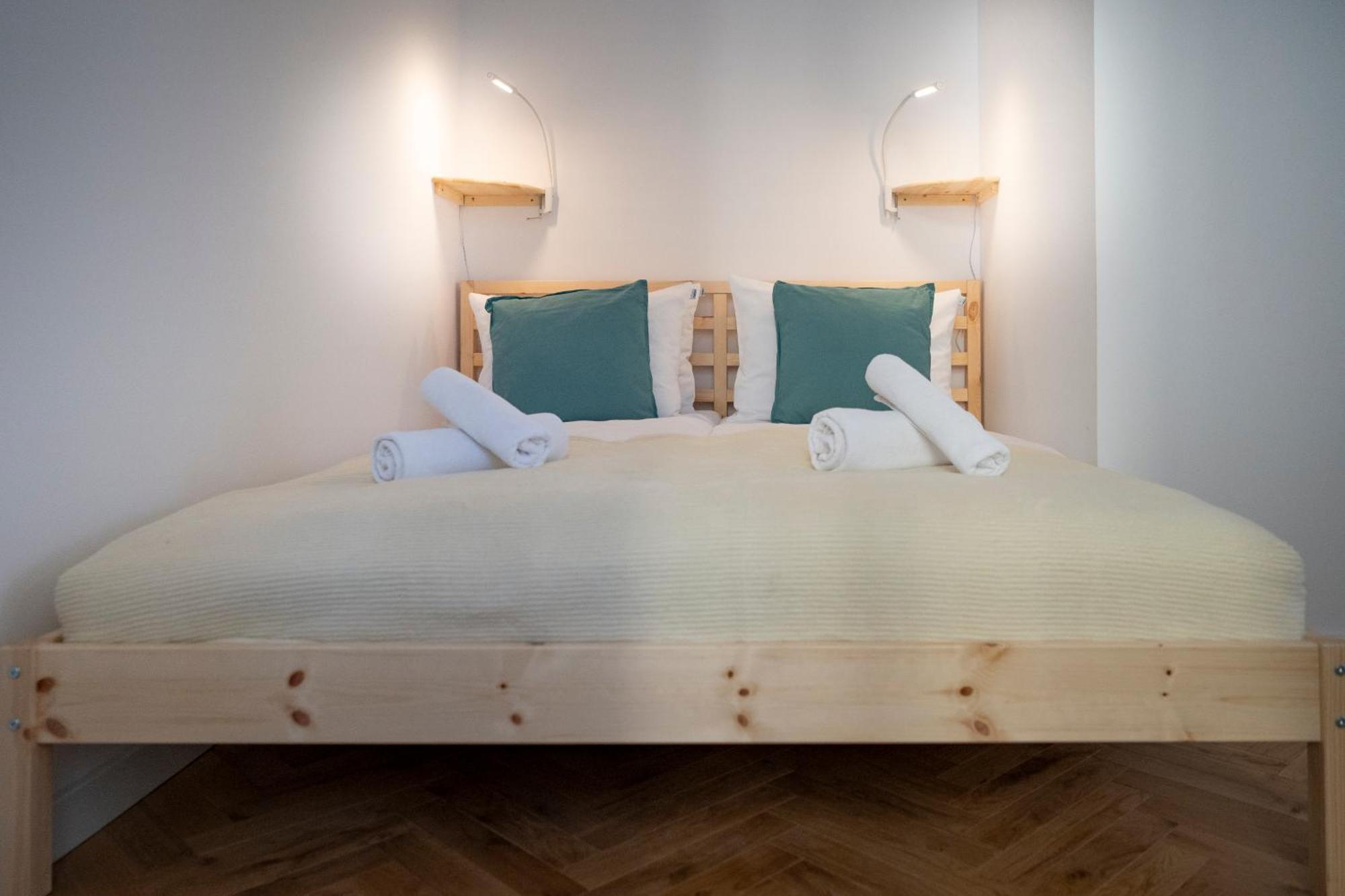 Tyzenhauz Apartments Siemiradzkiego Street Kraków Eksteriør billede