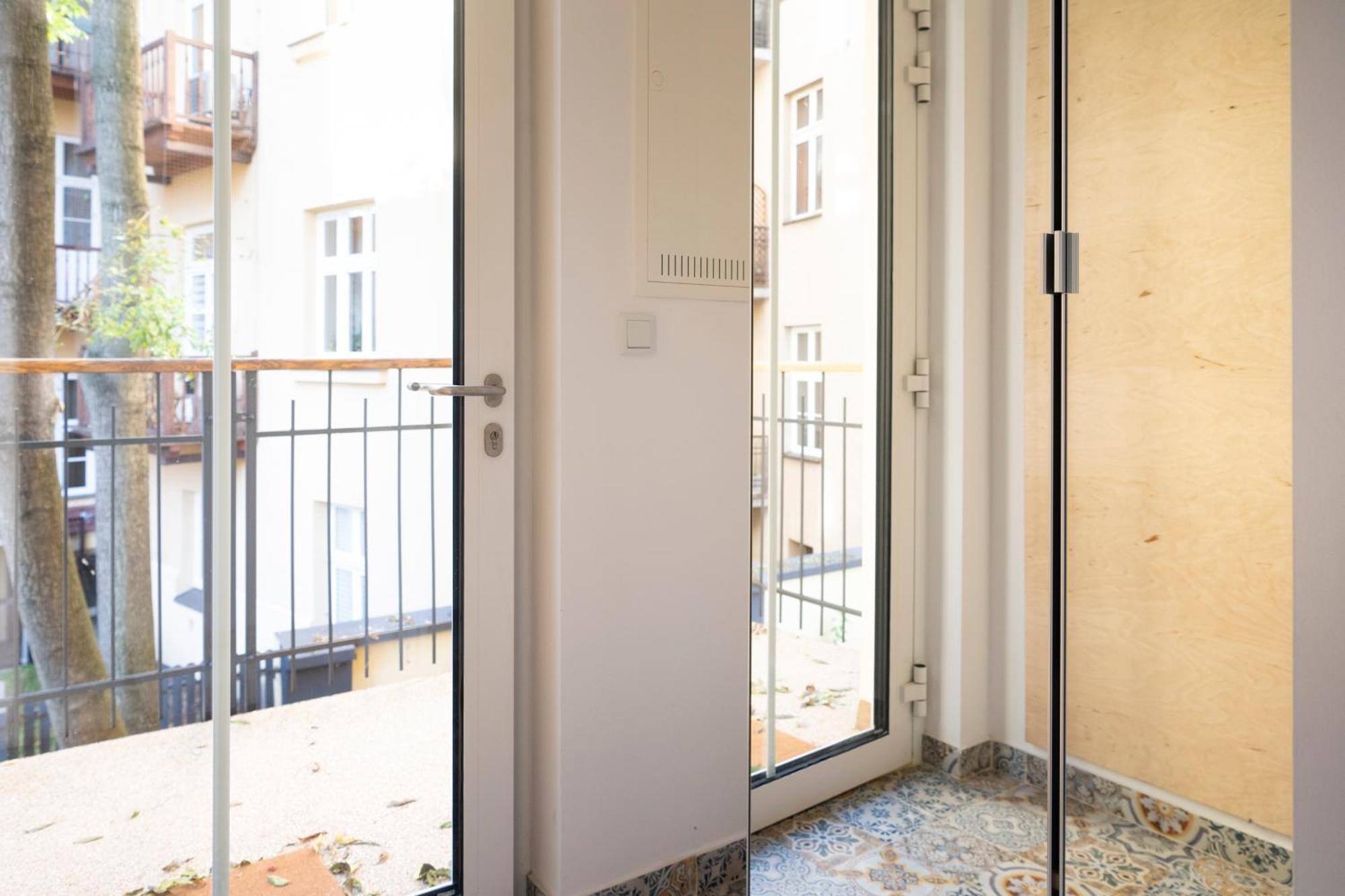 Tyzenhauz Apartments Siemiradzkiego Street Kraków Eksteriør billede